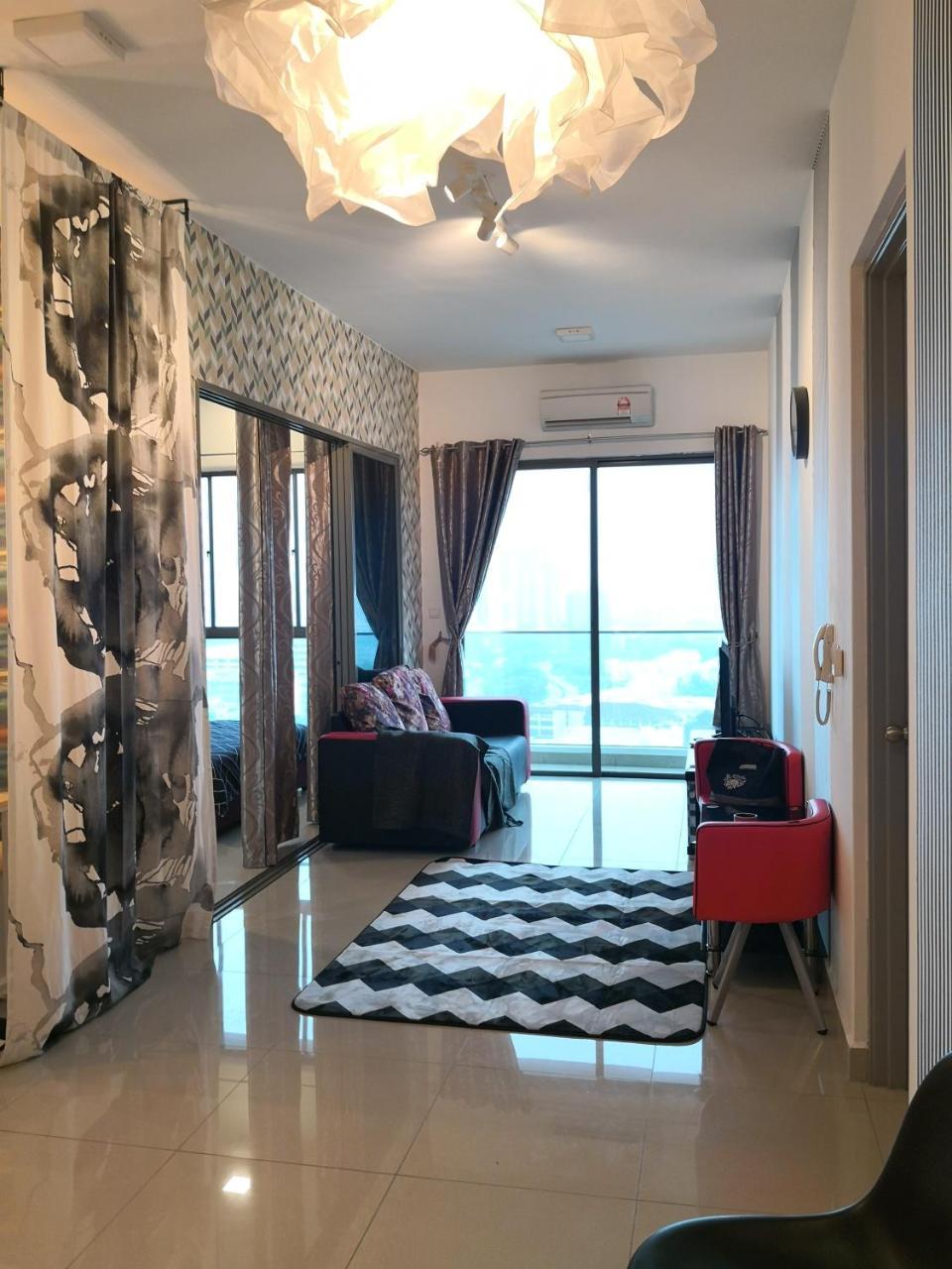 Cozy And Spacious 2 Bedroom, Family Cybersquare 21 Cyberjaya, Flexihome-my *